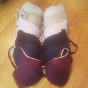 Victoria's secret-body by Victoria 32DD